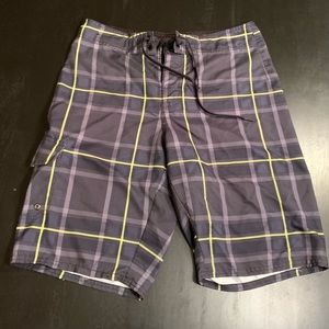 Men’s Swim Trunks Large (30”)